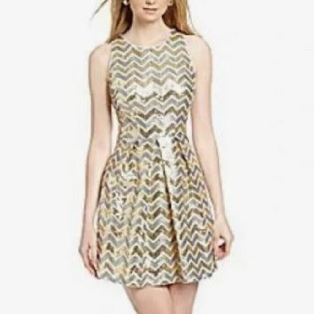 Chelsea & Violet NWT Gold and Silver Sequin Homecoming Dress Junior's Size XS